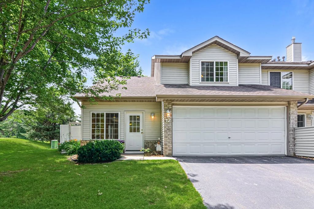 2795 Ranchview Lane N 12, Plymouth