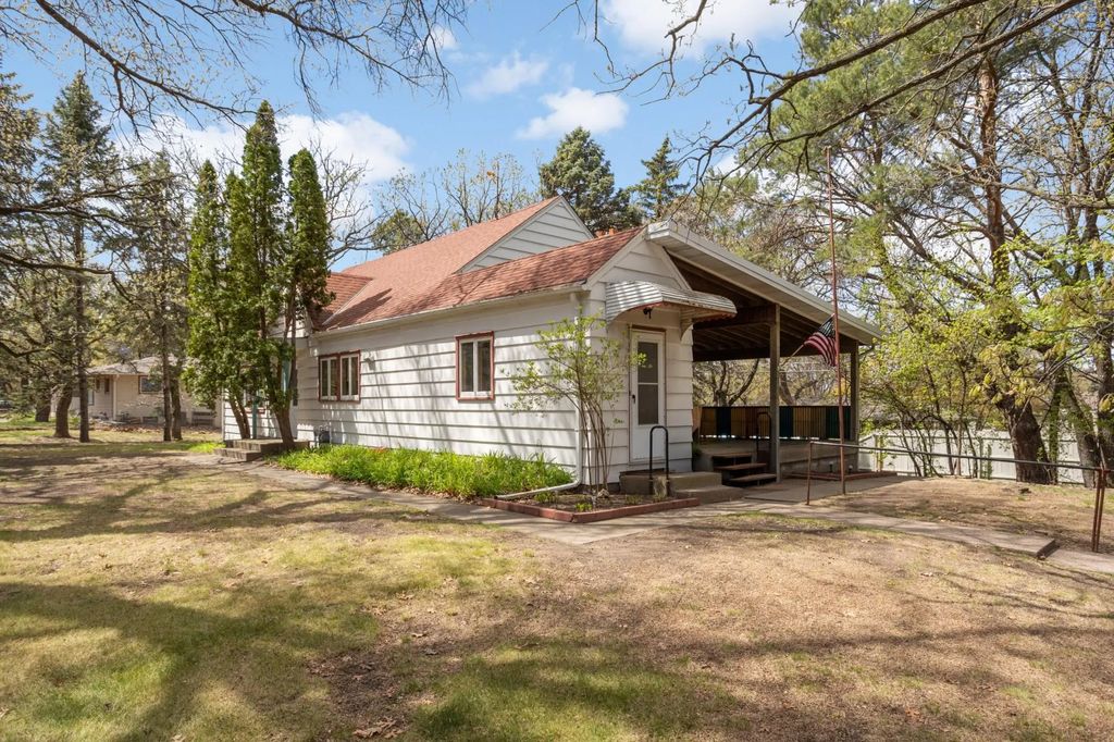 9808 Foley Boulevard Nw, Coon Rapids