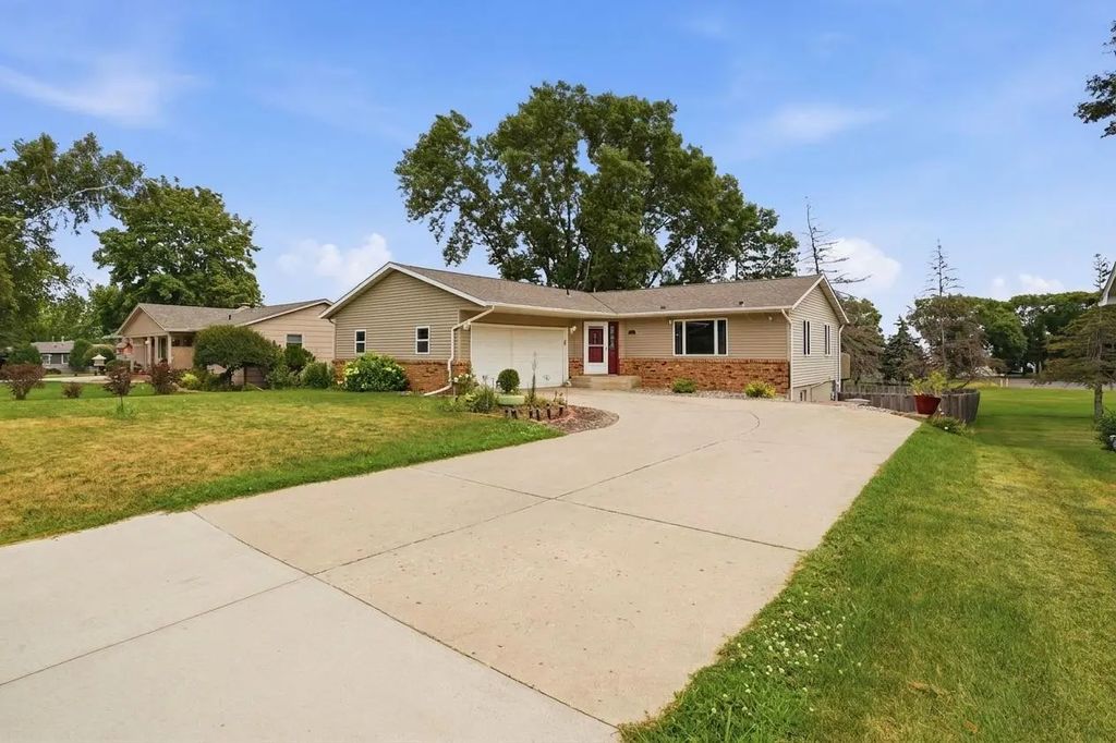 1713 6th Street Sw, Willmar
