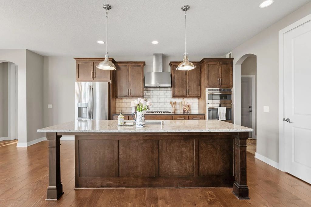 4949 Otter Trail Ne, Saint Michael