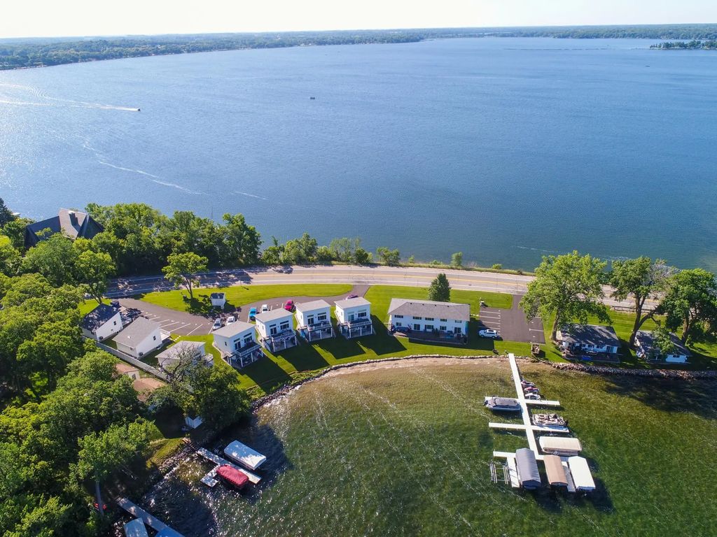 4864 County Road 42 Ne #11, Alexandria
