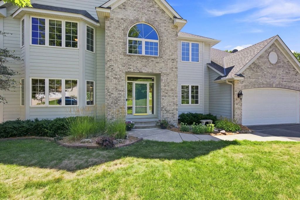 18129 Jarl Court, Lakeville