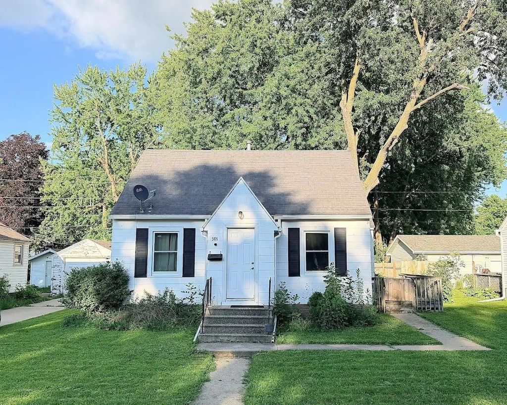 506 Saint Peter Avenue, Albert Lea