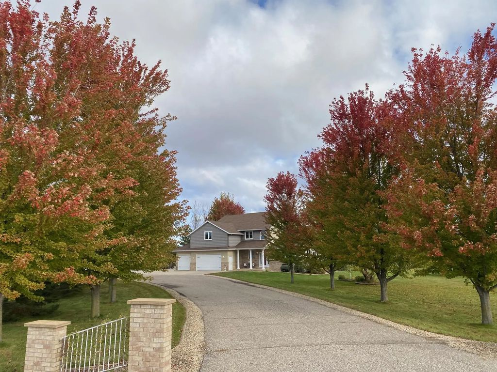 74540 213th Street, Dassel