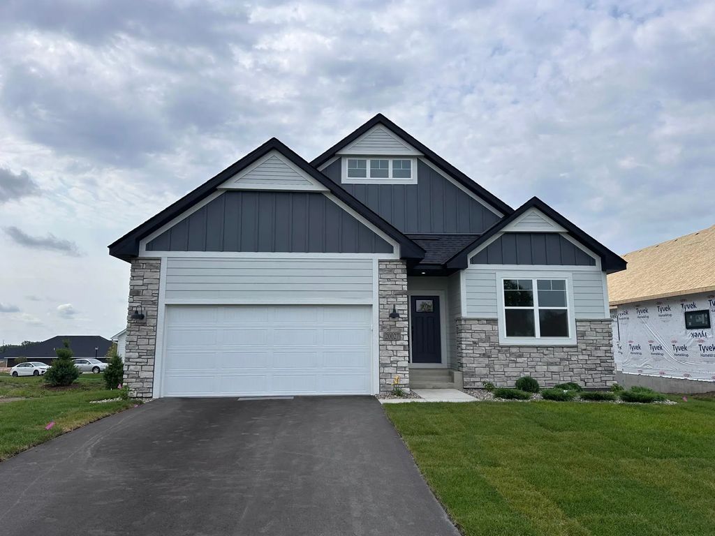20027 Glarus Lane, Lakeville