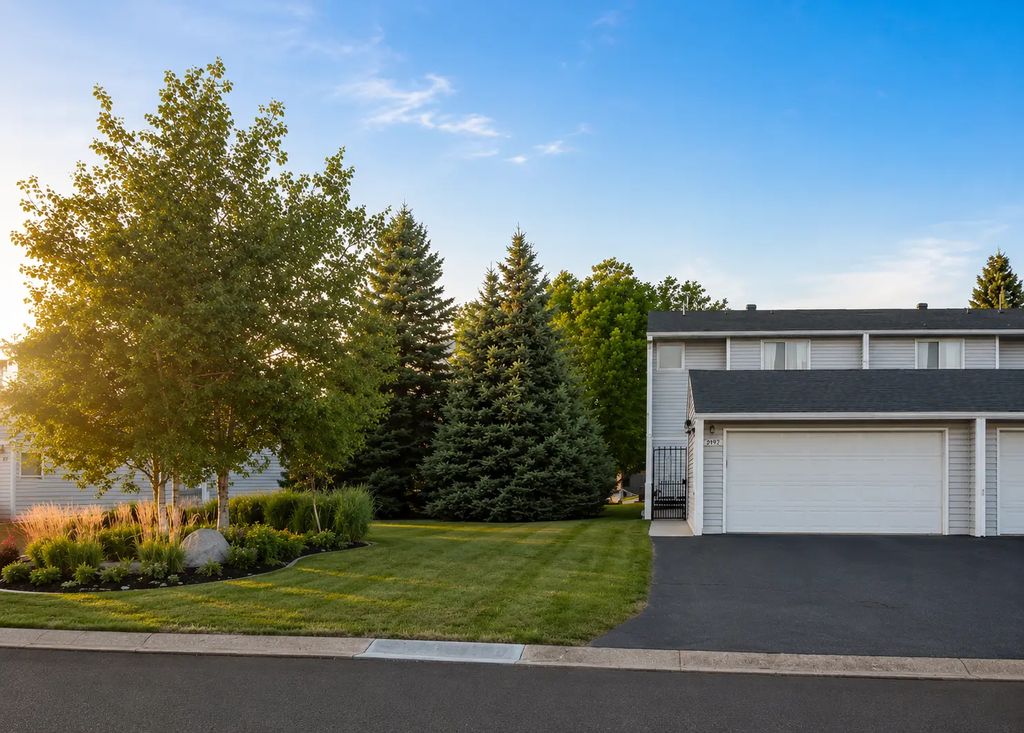 2192 Tower Court, Woodbury