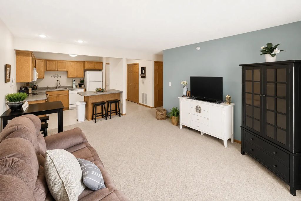875 Bahls Drive 107, Hastings