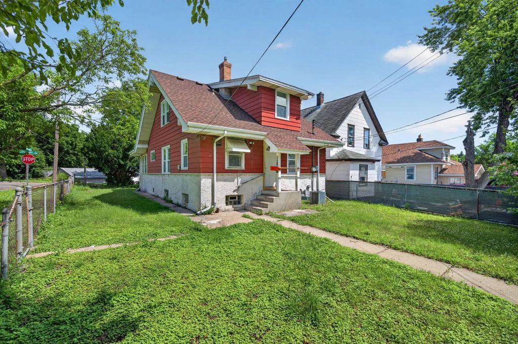1227 Arkwright Street, Saint Paul