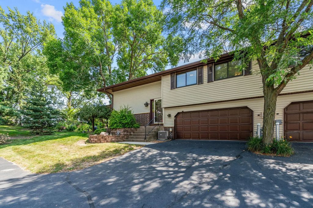 10717 Yukon Avenue S, Bloomington