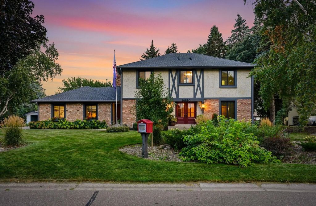 9890 161st Street W, Lakeville