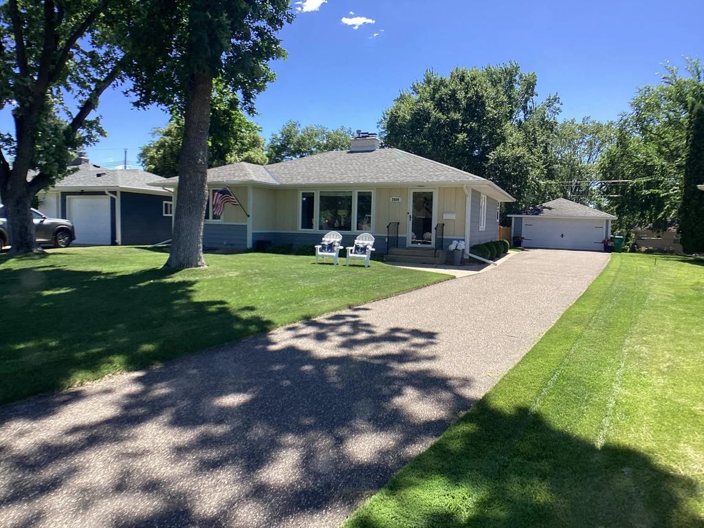 2600 Aquila Avenue S, Saint Louis Park
