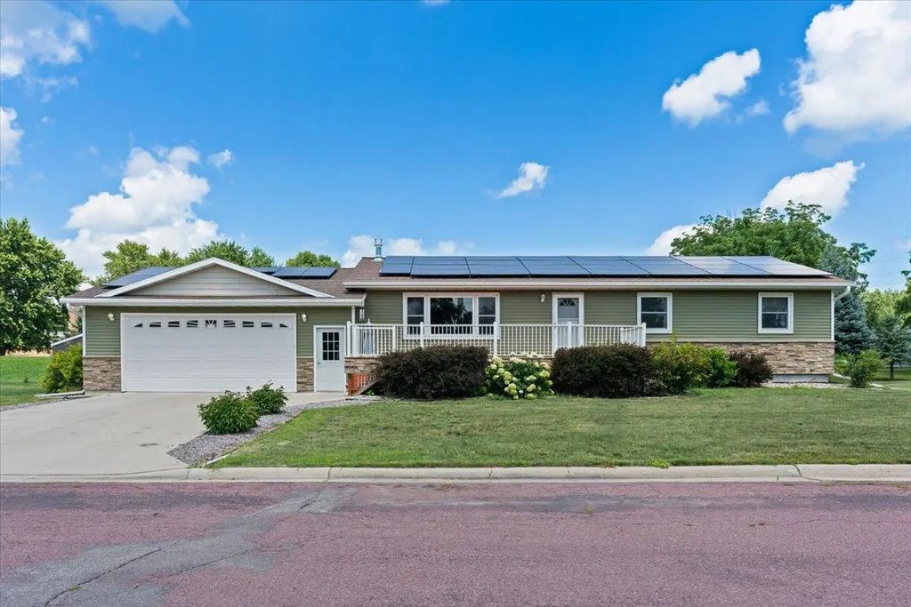 219 5th Street Se, Madelia