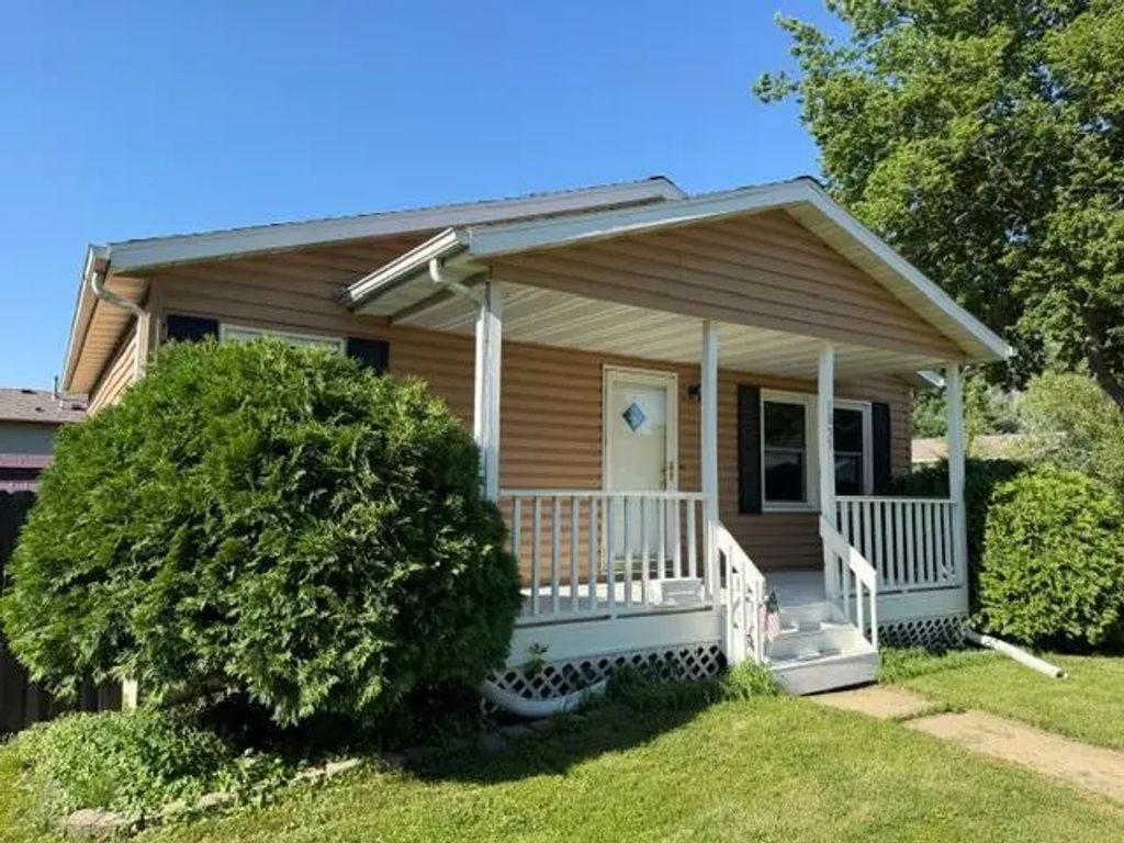 1855 S Village Drive Se, Rochester