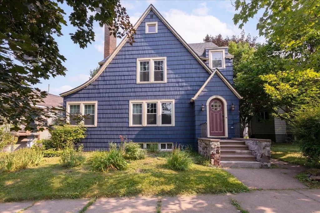 110 Pine Street, Glenwood City