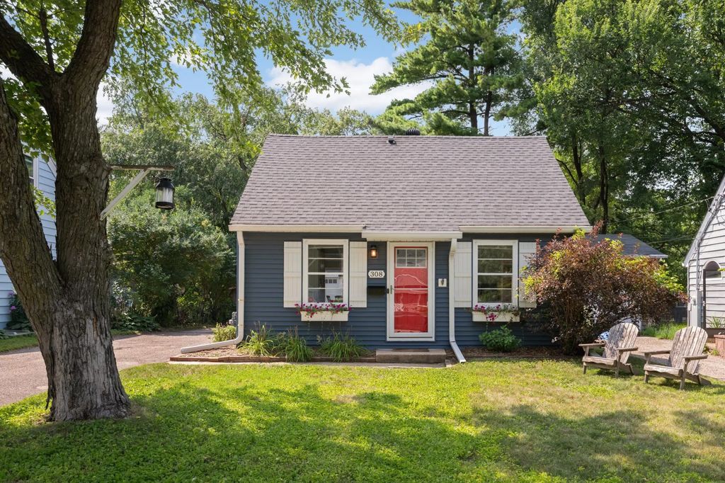 308 Van Buren Avenue S, Edina