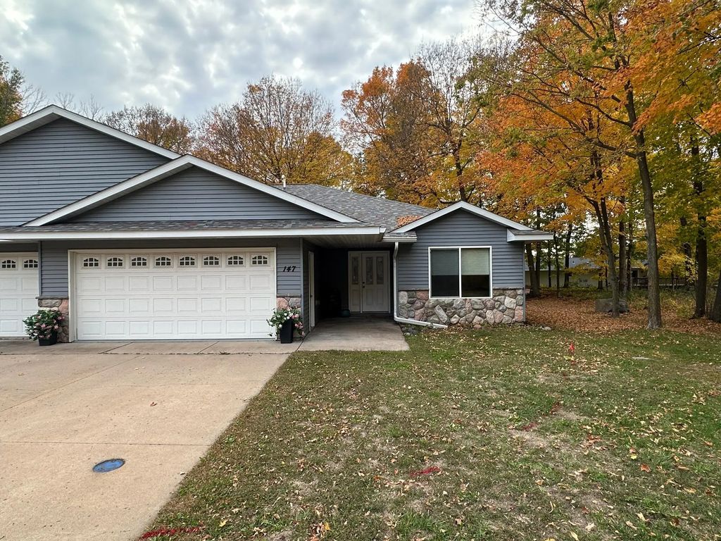 147 Royal Oak Drive, Balsam Lake