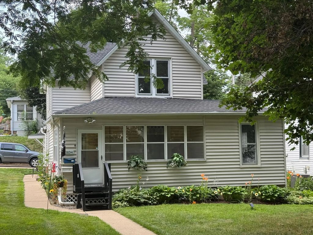 1134 Central Avenue, Red Wing