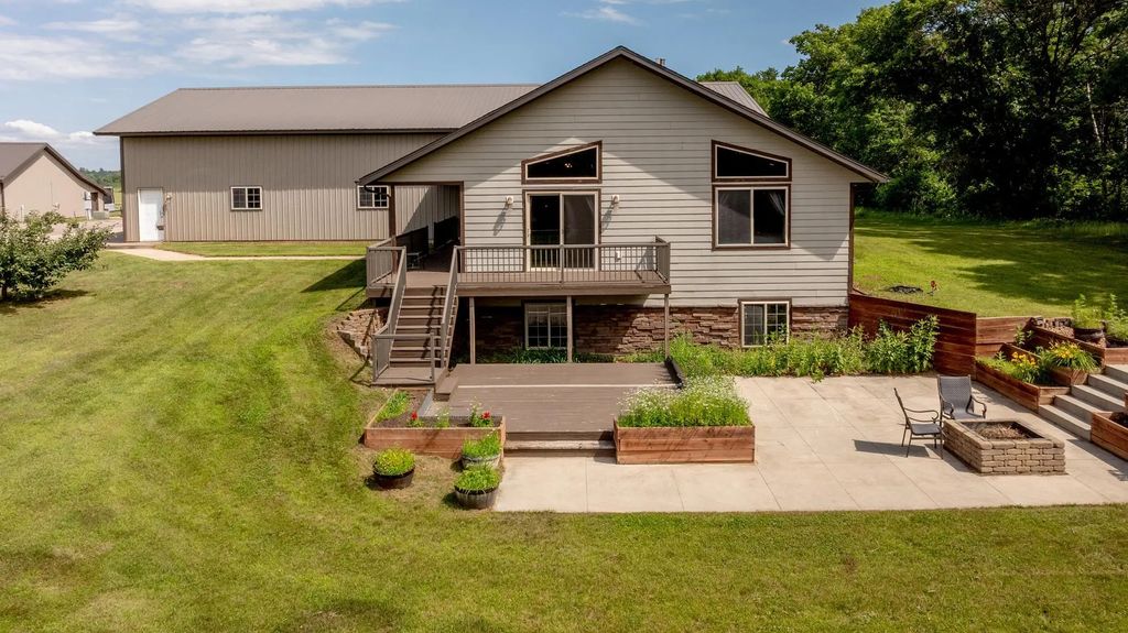 28877 Todd Line Road, Staples