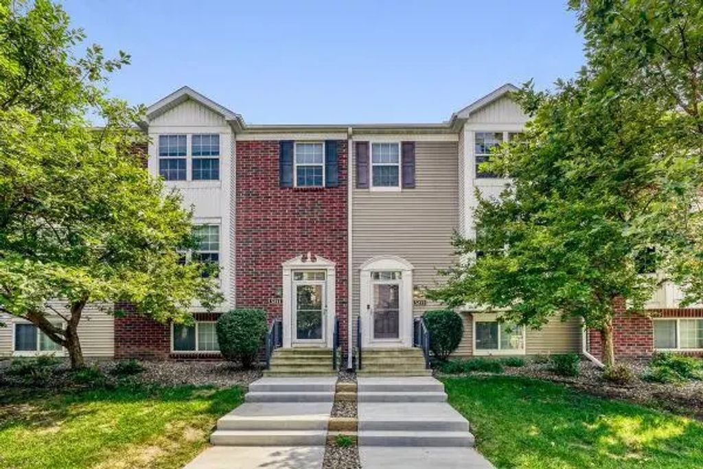 5213 Scott Trail, Robbinsdale
