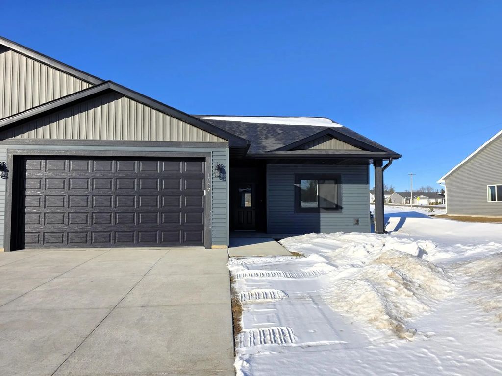 1227 Wisteria Lane, New Richmond