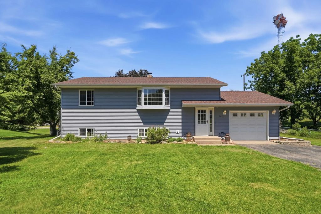 2227 Windsor Road, St Cloud
