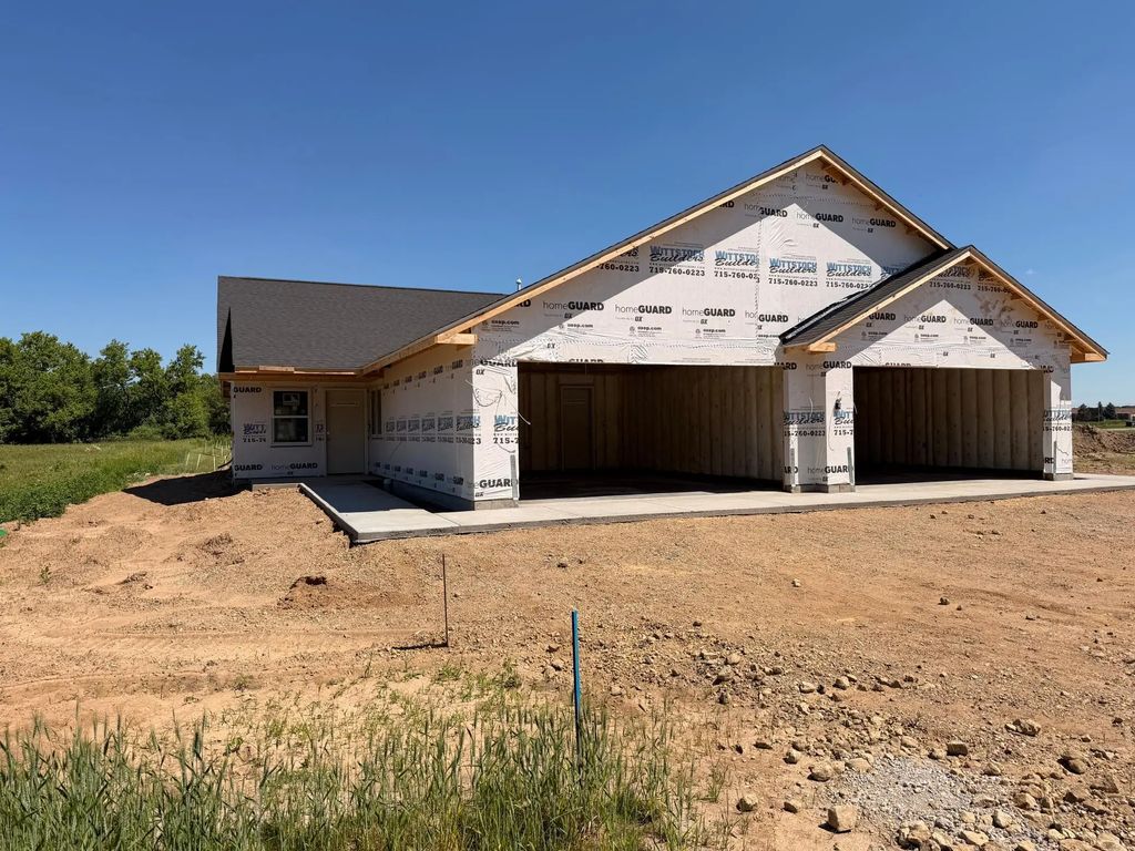 621 Sundance Street, Amery