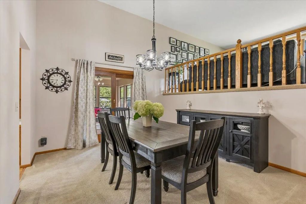 1309 Fremont Court, Burnsville