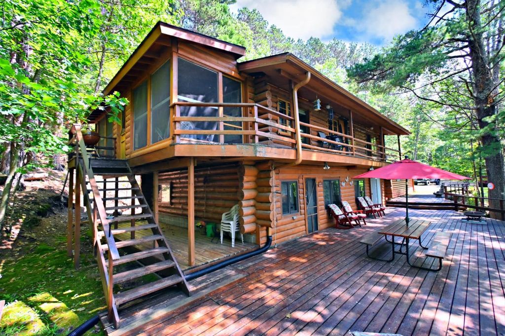 65720 E Pinecrest Road, Iron River