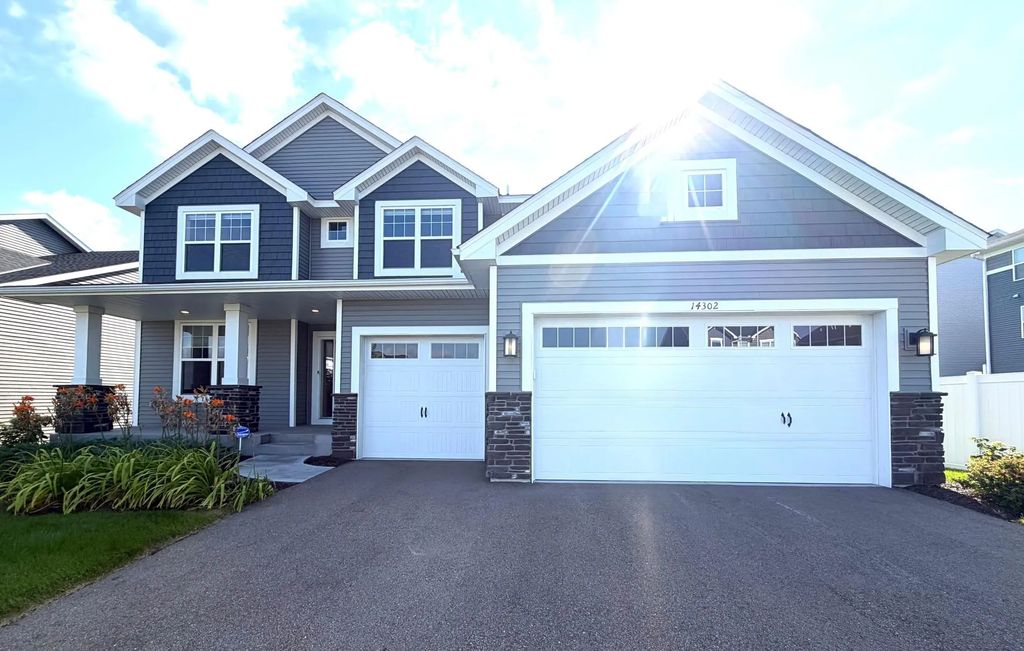 14302 Anston Avenue, Rosemount