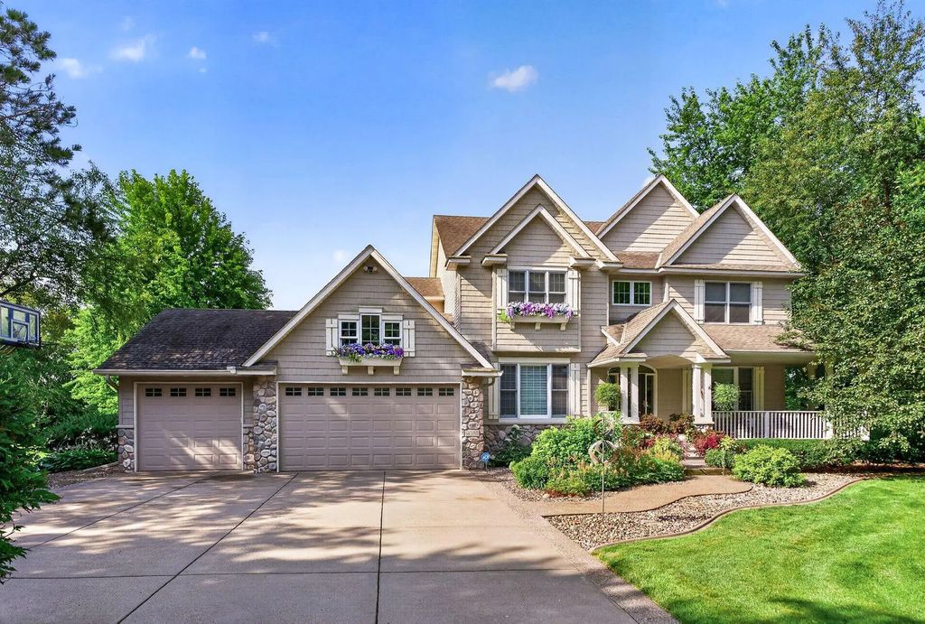 4981 Page Avenue Ne, Saint Michael