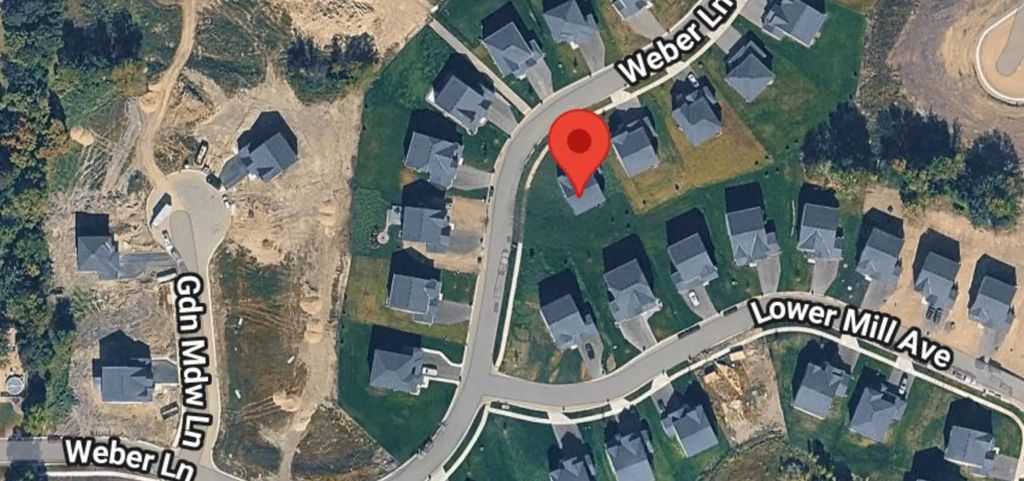 12684 Weber Lane, Rogers