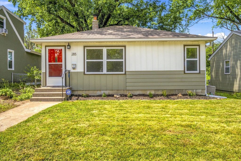 285 Hazelwood Street, Saint Paul