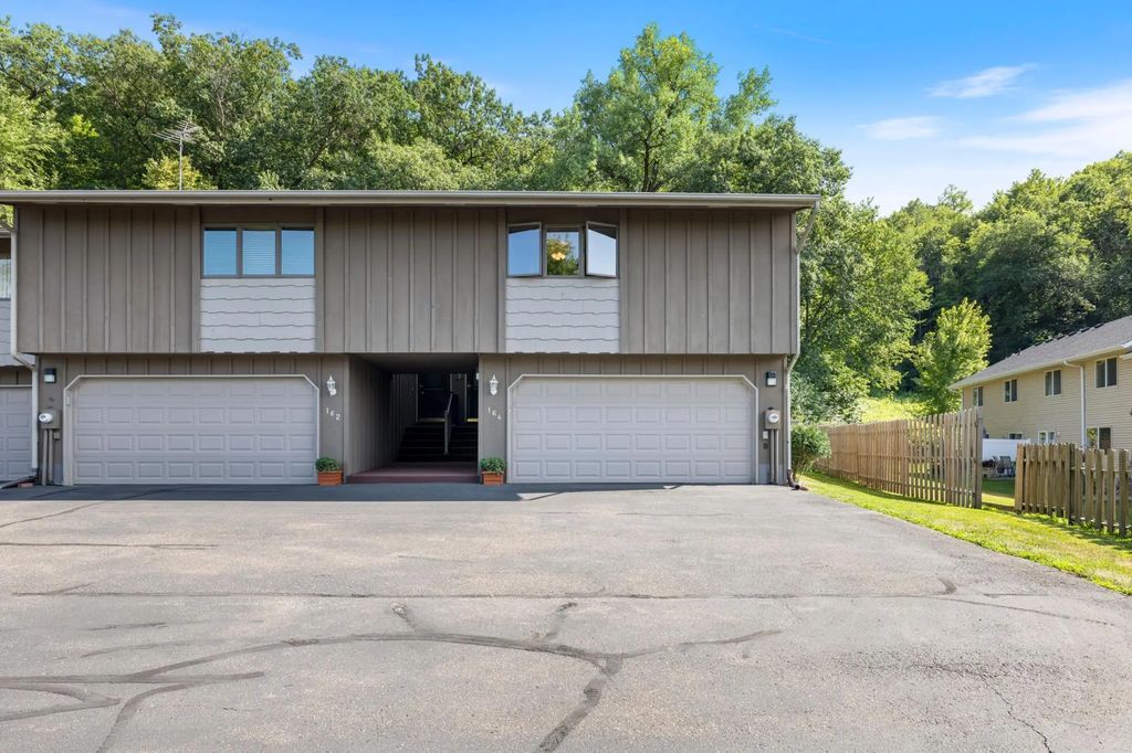 164 Kingswood Drive, Red Wing