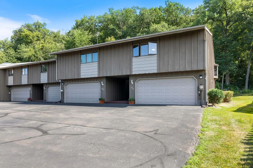164 Kingswood Drive, Red Wing