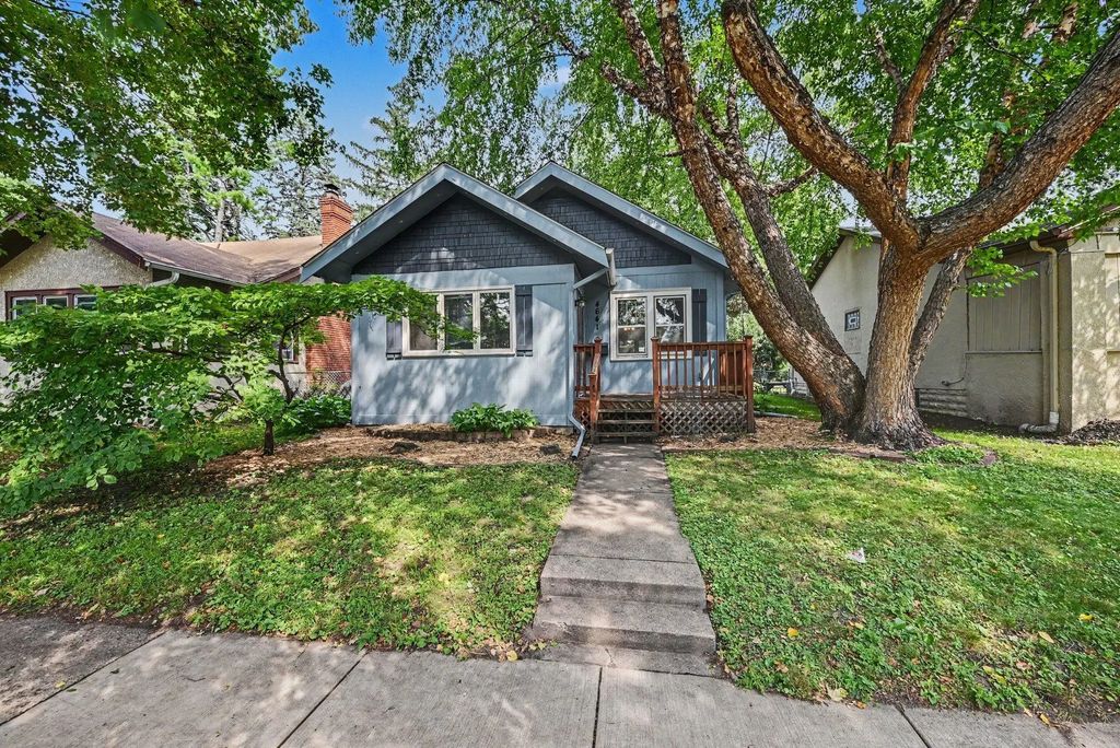 4641 Oakland Avenue, Minneapolis