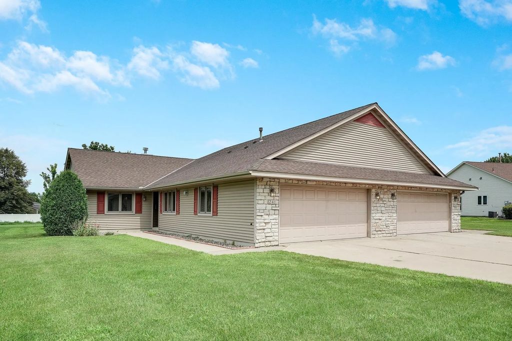 241 Tuttle Drive, Hastings