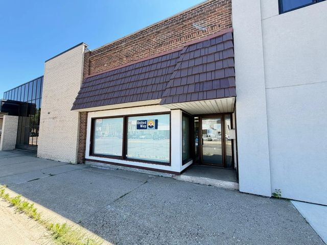 120 E Washington Avenue, Fergus Falls