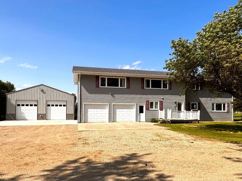 63 3rd Street W, Hurdsfield