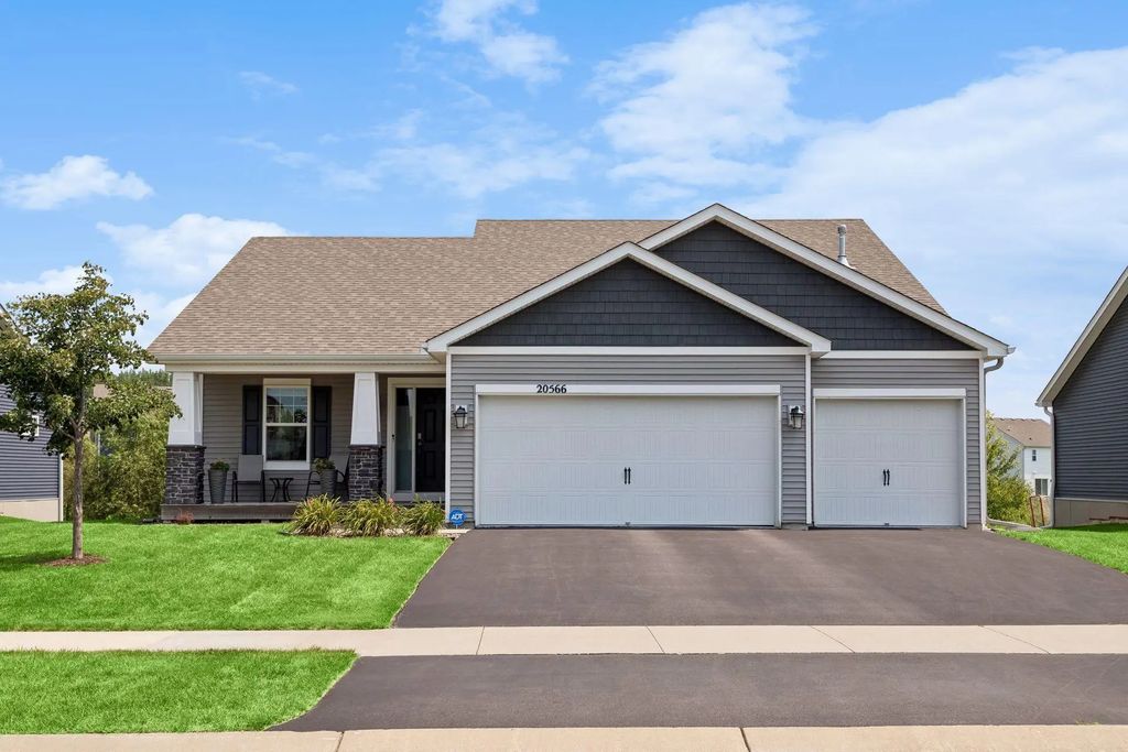 20566 Glade Avenue, Lakeville