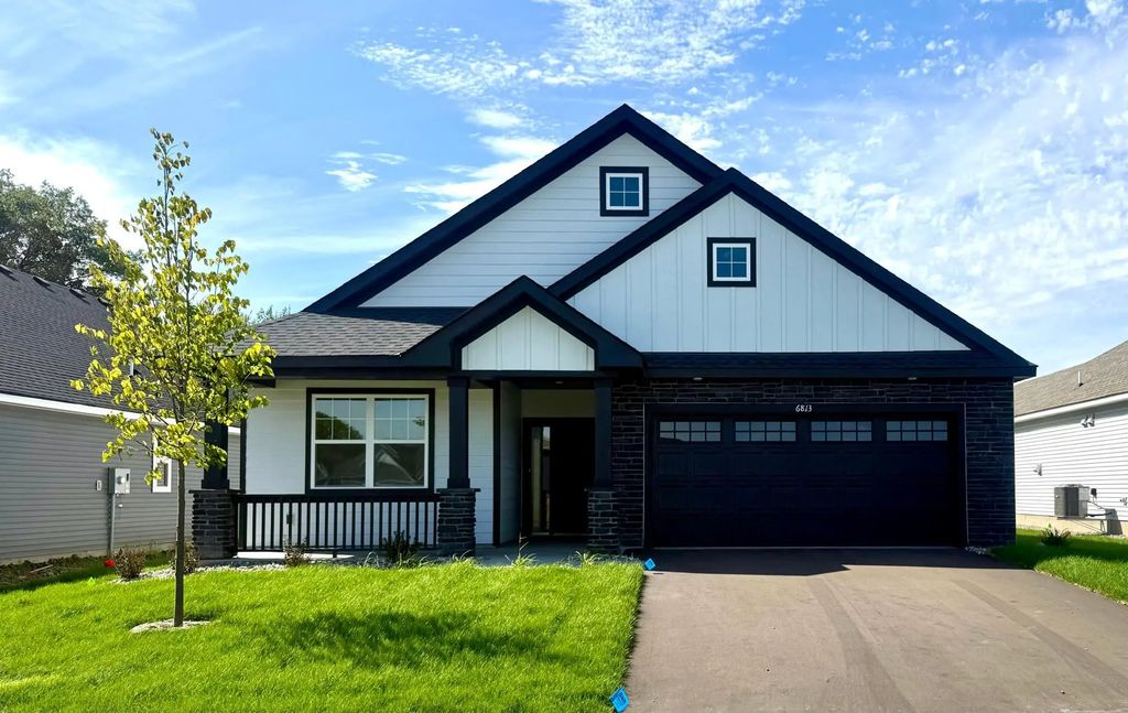 6813 Zenwood Lane, Corcoran