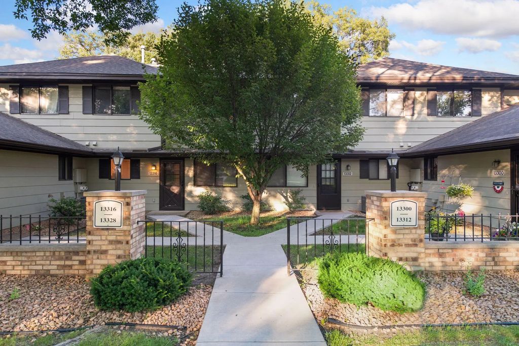 13316 Zenith Lane, Eden Prairie