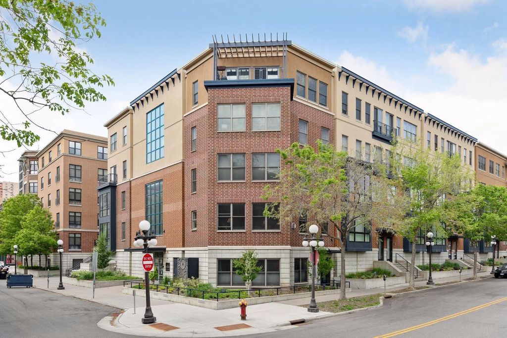 209 8th Street E 109, Saint Paul