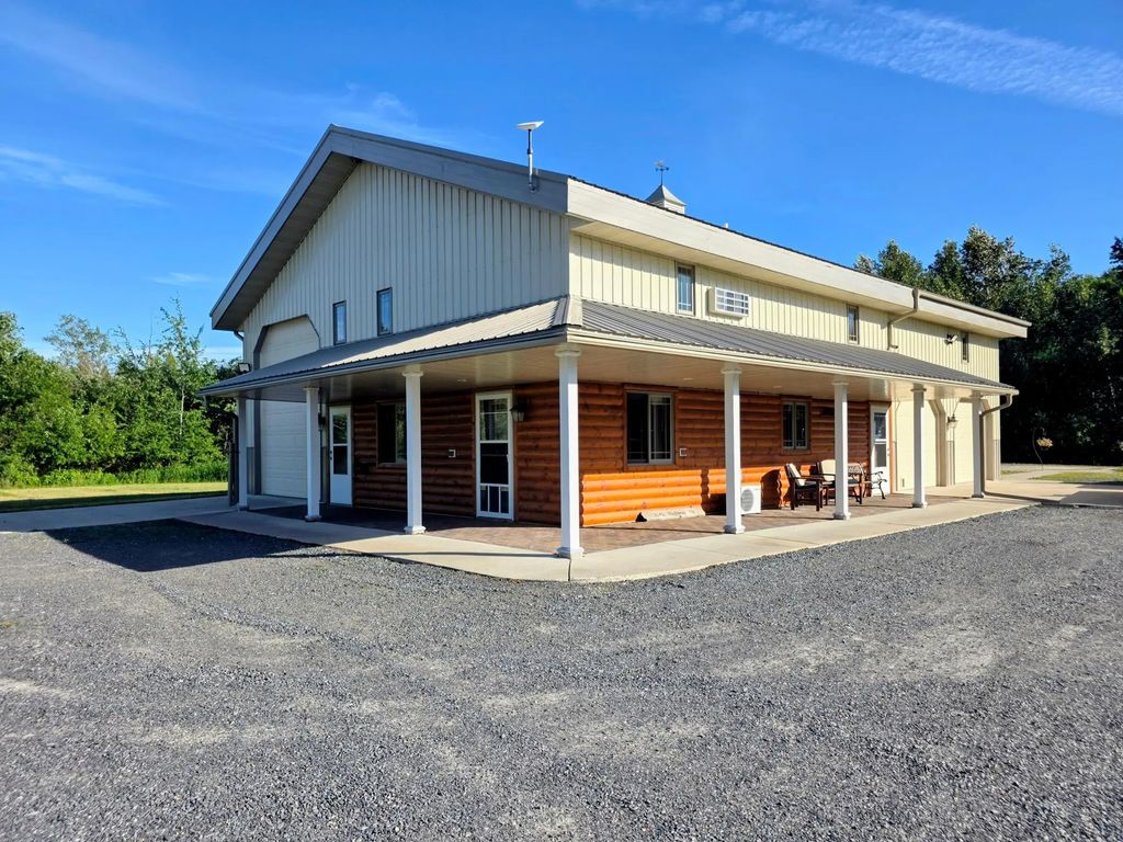 3142 Highway 53, International Falls