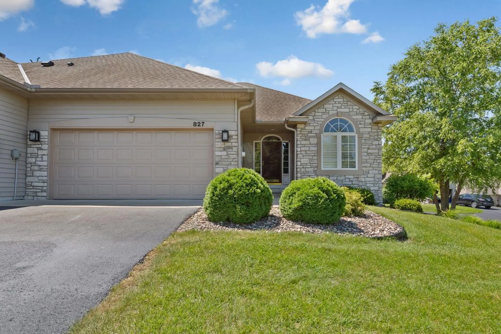 827 Vardon Court, Faribault