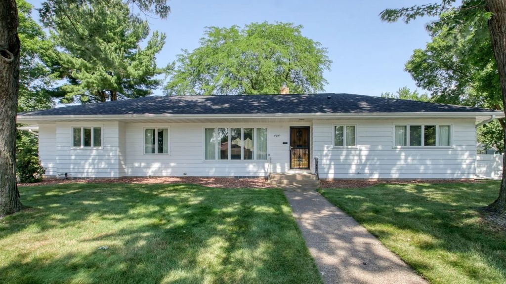404 W Macarthur Avenue, Eau Claire