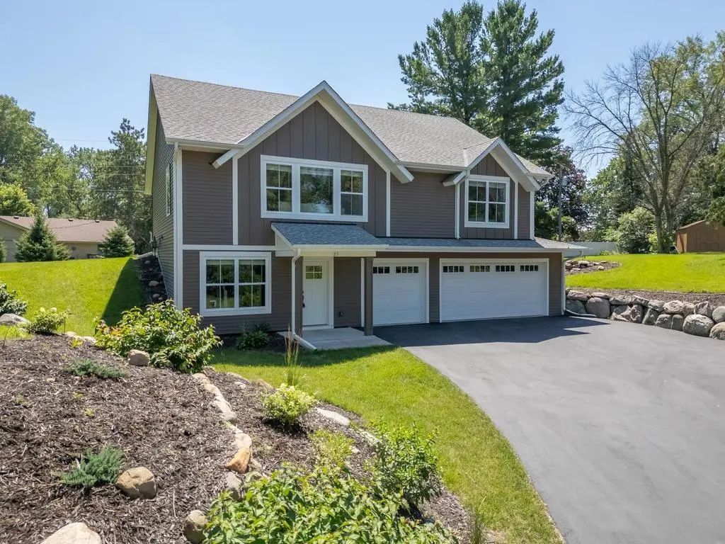 85 Maple Island Road, Lakeville