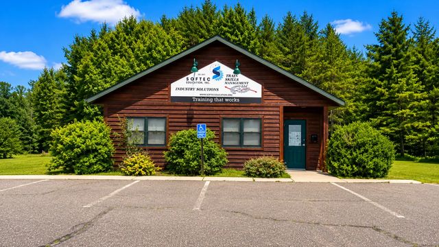 25070 State Road 35, Siren