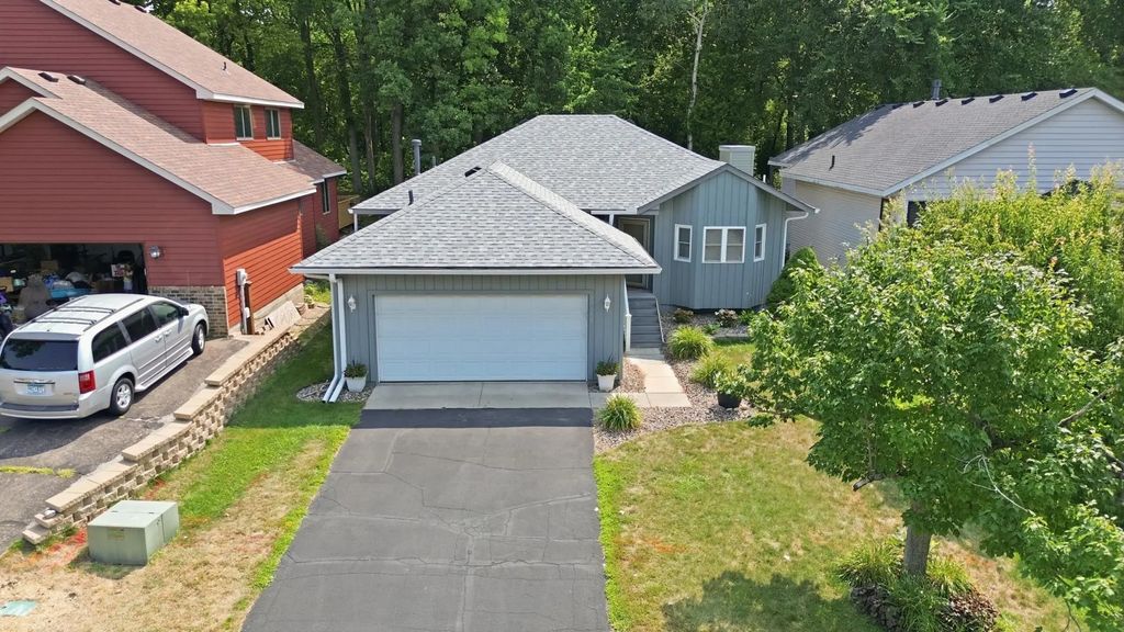 13150 Fordham Court, Apple Valley