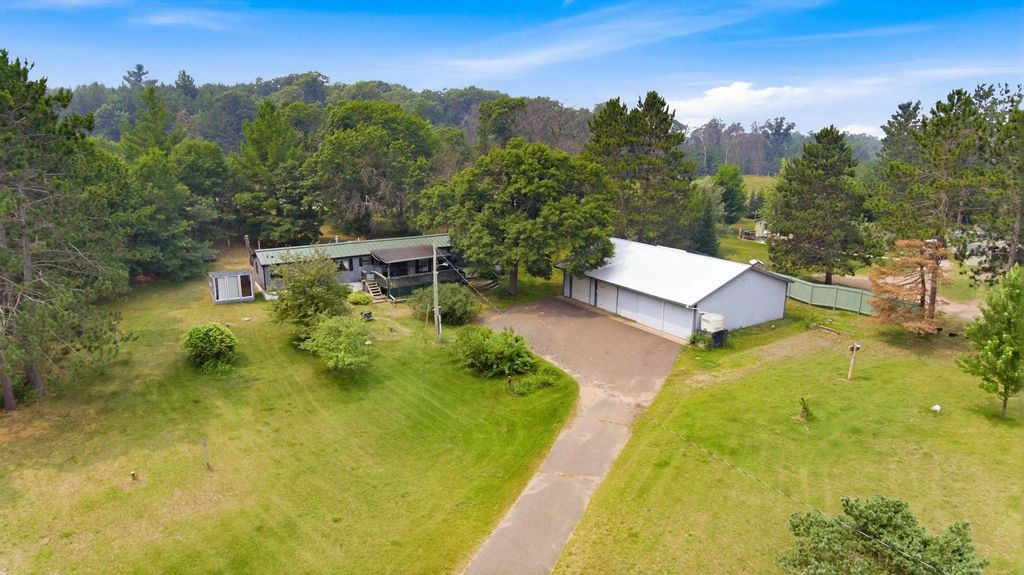 29015 Old 35 Road, Danbury