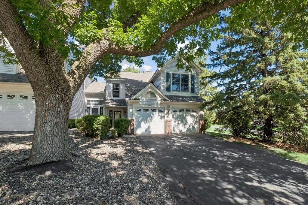 11081 Oregon Curve, Bloomington